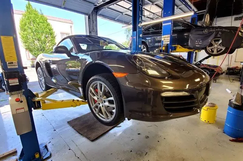 تعمیرات برق و ترمز پورشه